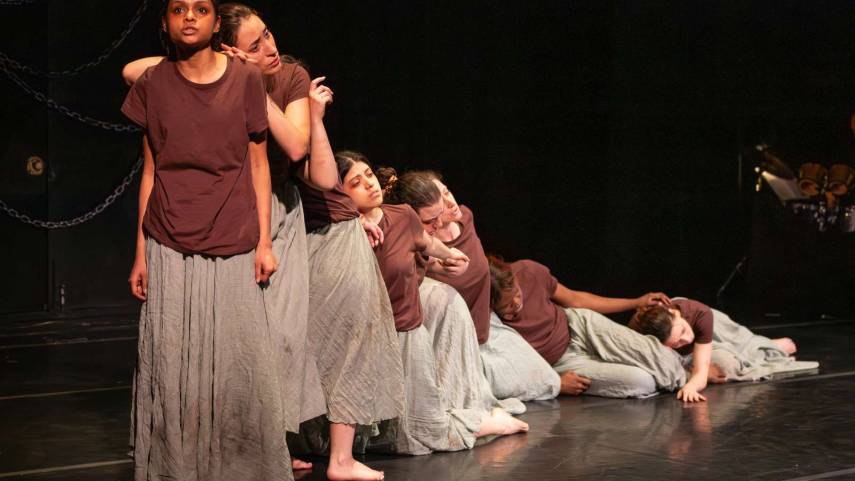 3.TrojanWomen_DRESS_31.jpg